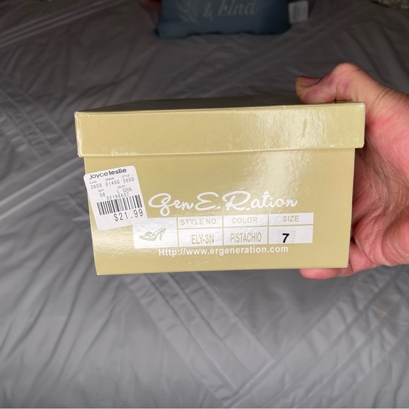 This Gorgeous genE Ration Ladies shoes - Picture 5 of 5